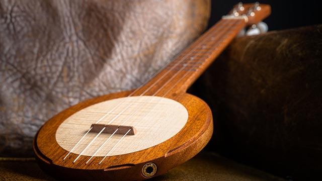 Alat Musik Ukulele